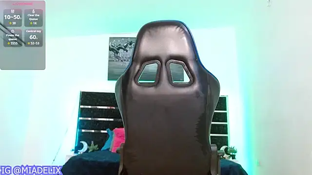 -MiaDelight- online show from 03.12.26