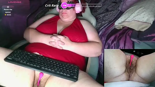 Snapshot of BBW-Ginger chatting on 11.12.25 BBW-Ginger online show from 11.12.25