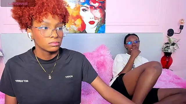 Snapshot of LiannaDixon chatting on 02.21.25 LiannaDixon online show from 02.21.25
