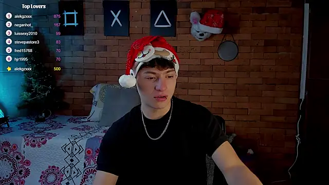 Snapshot of Ares_Dickson chatting on 12.14.24 Ares Dickson online show from 12.14.24
