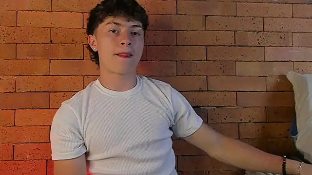 Snapshot of Ares_Dickson chatting on 01.17.25 Ares Dickson online show from 01.17.25