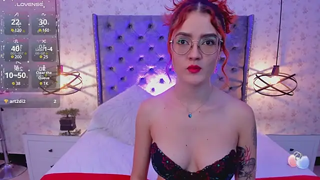 Snapshot of MiaWinx chatting on 01.22.25 MiaWinx online show from 01.22.25