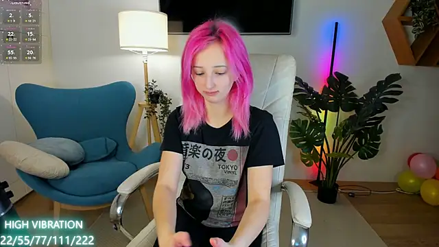 Selena Lily online show from 03.21.25