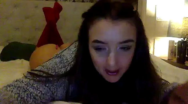 LucyLuxee19 online show from 12.30.24