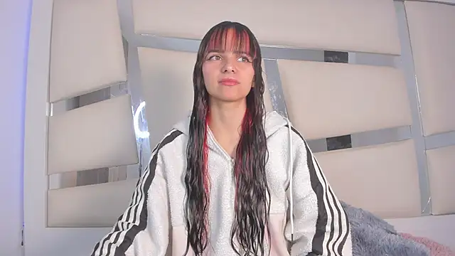 Snapshot of chrystal_js chatting on 02.20.25 chrystal js online show from 02.20.25