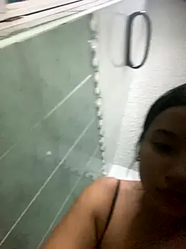 Snapshot of AniEvans_ chatting on 10.02.25 AniEvans online show from 10.02.25