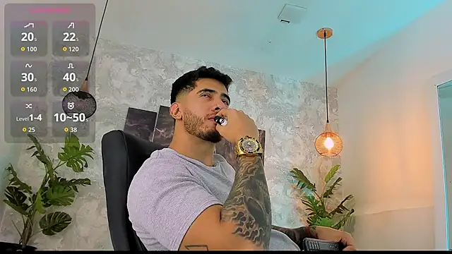 Snapshot of Nate_franco chatting on 05.17.26 Nate franco online show from 05.17.26