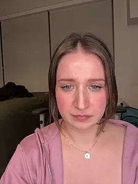 Snapshot of nerdynina chatting on 02.21.25 nerdynina online show from 02.21.25