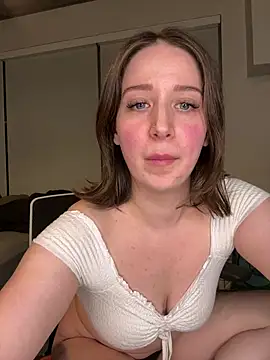 Snapshot of nerdynina chatting on 03.05.25 nerdynina online show from 03.05.25