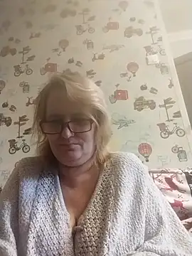 Forest-Lady online show from 10.21.25