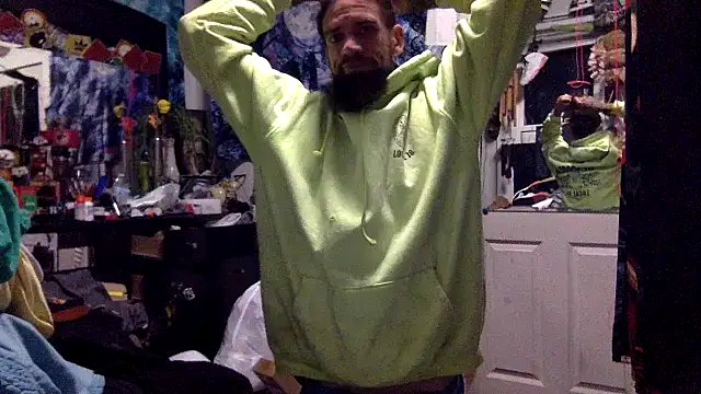 Snapshot of Robriguezxxx chatting on 11.04.25 Robriguezxxx online show from 11.04.25