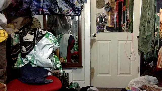 Snapshot of Robriguezxxx chatting on 11.10.25 Robriguezxxx online show from 11.10.25