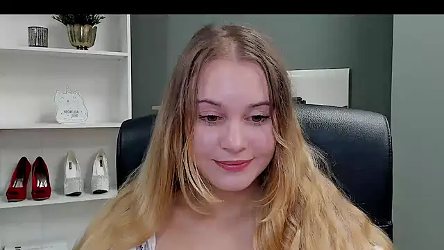 kitty valeria online show from 09.17.25