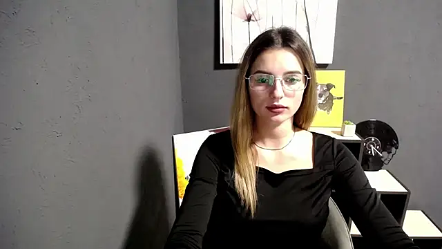 lady olivia  online show from 11.06.25