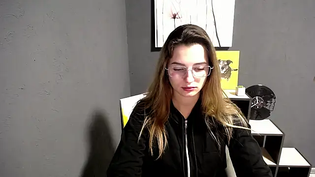 lady olivia  online show from 12.03.25