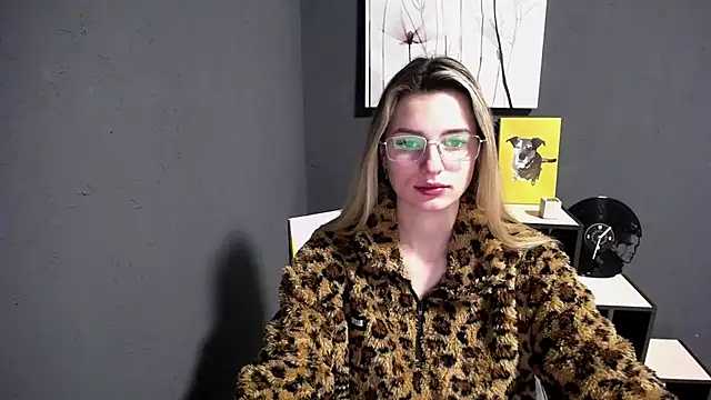 lady olivia  online show from 03.05.26