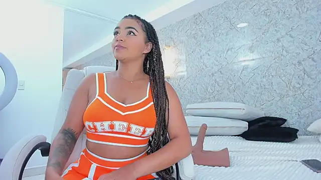 Snapshot of ximena_case chatting on 09.10.25 ximena case online show from 09.10.25