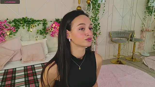 Lolly Neal online show from 10.10.25