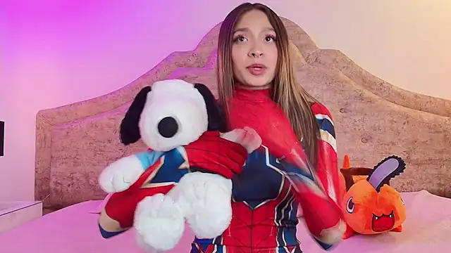 Snapshot of Victoria_Adams14 chatting on 10.11.25 Victoria Adams14 online show from 10.11.25