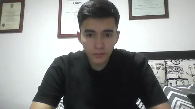 Snapshot of Estebitan_vm chatting on 04.22.26 Estebitan vm online show from 04.22.26