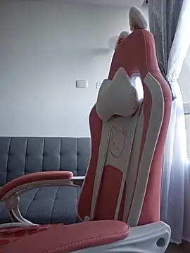 Snapshot of azumiichan chatting on 10.09.25 azumiichan online show from 10.09.25