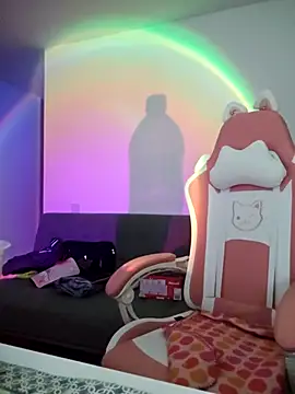 Snapshot of azumiichan chatting on 10.11.25 azumiichan online show from 10.11.25