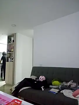 Snapshot of azumiichan chatting on 10.31.25 azumiichan online show from 10.31.25