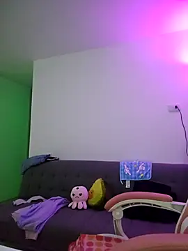 Snapshot of azumiichan chatting on 11.11.25 azumiichan online show from 11.11.25