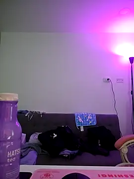 Snapshot of azumiichan chatting on 11.13.25 azumiichan online show from 11.13.25