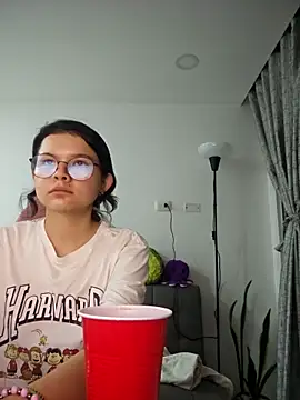 azumiichan online show from 12.18.25