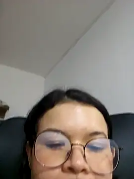 Snapshot of azumiichan chatting on 02.06.26 azumiichan online show from 02.06.26