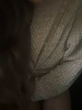 Snapshot of amy_gata chatting on 11.02.25 amy gata online show from 11.02.25