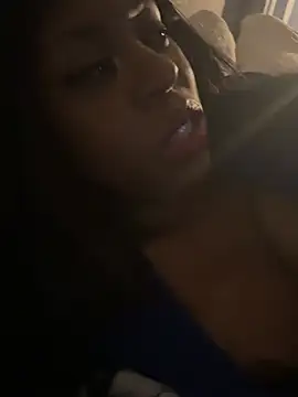 Snapshot of CamGirlLeanna chatting on 01.25.25 CamGirlLeanna online show from 01.25.25