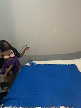 Snapshot of CamGirlLeanna chatting on 01.26.25 CamGirlLeanna online show from 01.26.25