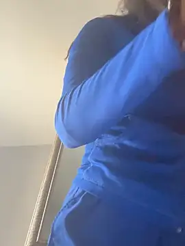 Snapshot of CamGirlLeanna chatting on 02.08.25 CamGirlLeanna online show from 02.08.25