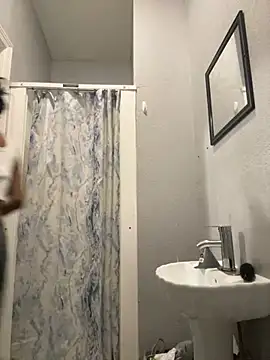 Snapshot of CamGirlLeanna chatting on 02.27.25 CamGirlLeanna online show from 02.27.25