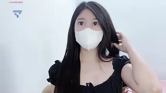 Snapshot of tanhxiu chatting on 11.13.25 tanhxiu online show from 11.13.25