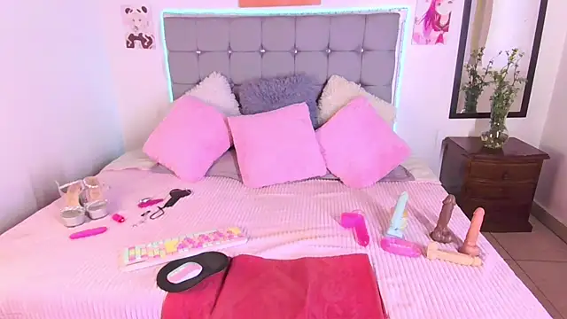 noa  01 online show from 02.21.25