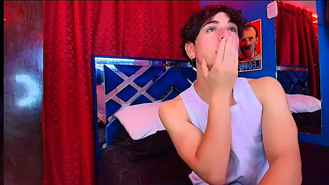 Snapshot of Luke_Howland chatting on 06.16.26 Luke Howland online show from 06.16.26