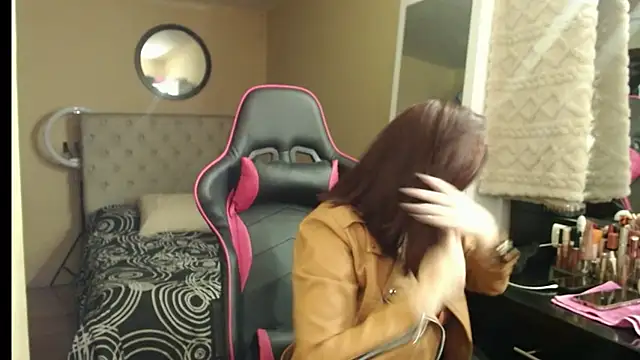 Carol Scottt online show from 10.09.25