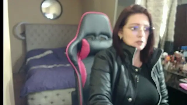 Carol Scottt online show from 11.16.25