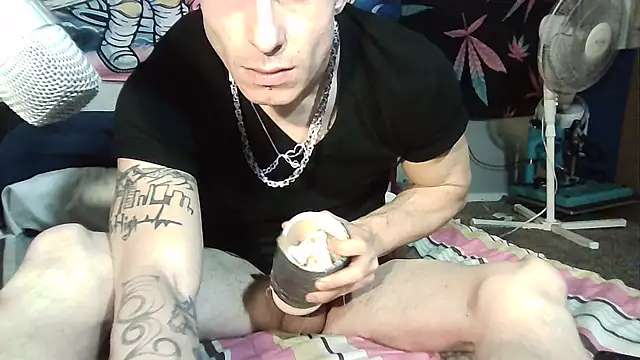 Snapshot of --D-a-D-D-y- chatting on 10.09.25 --D-a-D-D-y- online show from 10.09.25