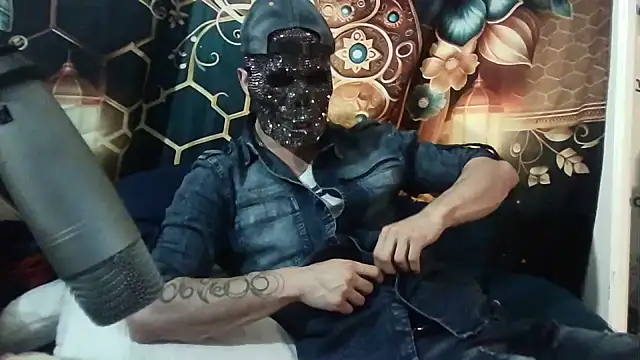 Snapshot of --D-a-D-D-y- chatting on 10.23.25 --D-a-D-D-y- online show from 10.23.25