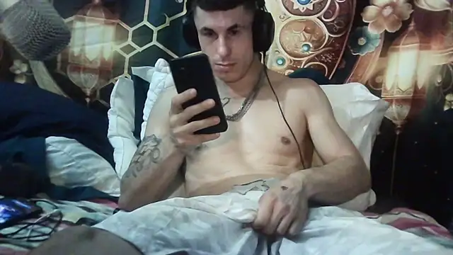 Snapshot of --D-a-D-D-y- chatting on 10.30.25 --D-a-D-D-y- online show from 10.30.25