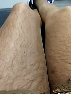 Snapshot of McdyllanXX chatting on 11.16.25 McdyllanXX online show from 11.16.25