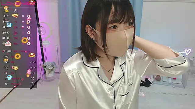 Snapshot of MEI--55 chatting on 01.26.25 MEI--55 online show from 01.26.25