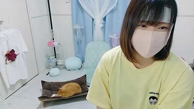 Snapshot of MEI--55 chatting on 09.17.25 MEI--55 online show from 09.17.25