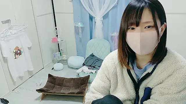 Snapshot of MEI--55 chatting on 11.07.25 MEI--55 online show from 11.07.25