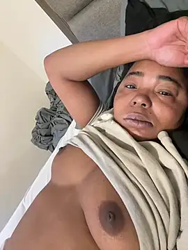 Snapshot of JCCaramelbarbie1 chatting on 01.13.25 JCCaramelbarbie1 online show from 01.13.25