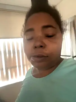 Snapshot of JCCaramelbarbie1 chatting on 10.12.25 JCCaramelbarbie1 online show from 10.12.25